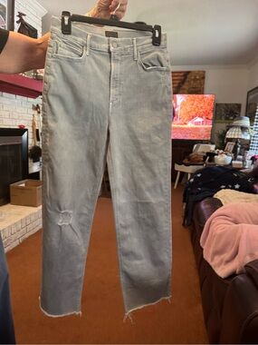 MOTHER Pale Gray Straight-Leg Jeans with Distressed Knee